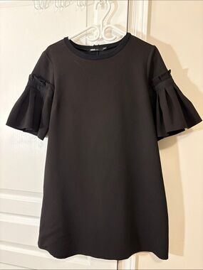 Ina Black Short Shift Dress with Ruffle Sleeves A-Line